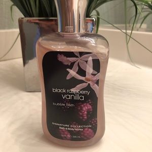 Black Raspberry Vanilla Bubble Bath 90% left